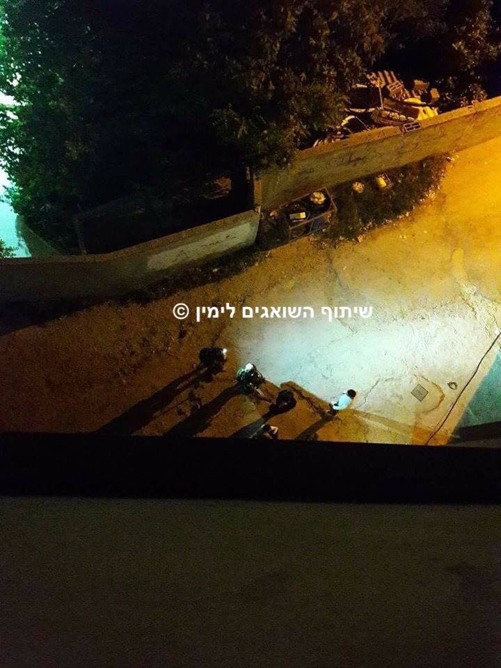פשיטה בכפר