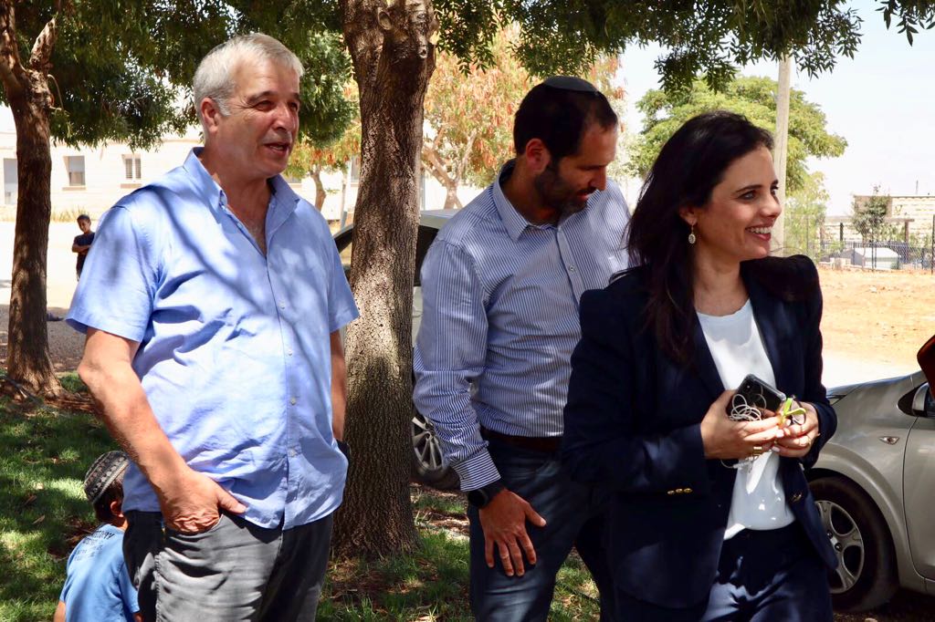 השרה שקד ואבי רואה יו"ר מטה בנימין