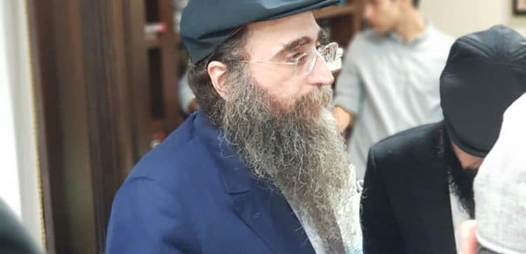 יום כיפור במחיצת האדמור יאשיהו פינטו בניו יורק