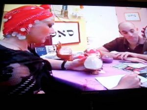 ברכה מתקשרת עם העולם שמעבר